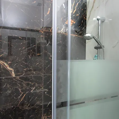 Irooms Foria 215 Konukevi
