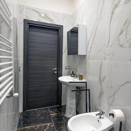 ゲストハウス Irooms Foria 215 4*