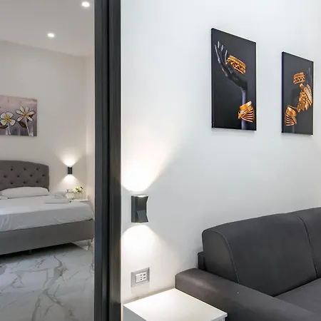 Irooms Foria 215 Guest house