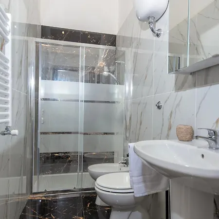 Irooms Foria 215 Guest house